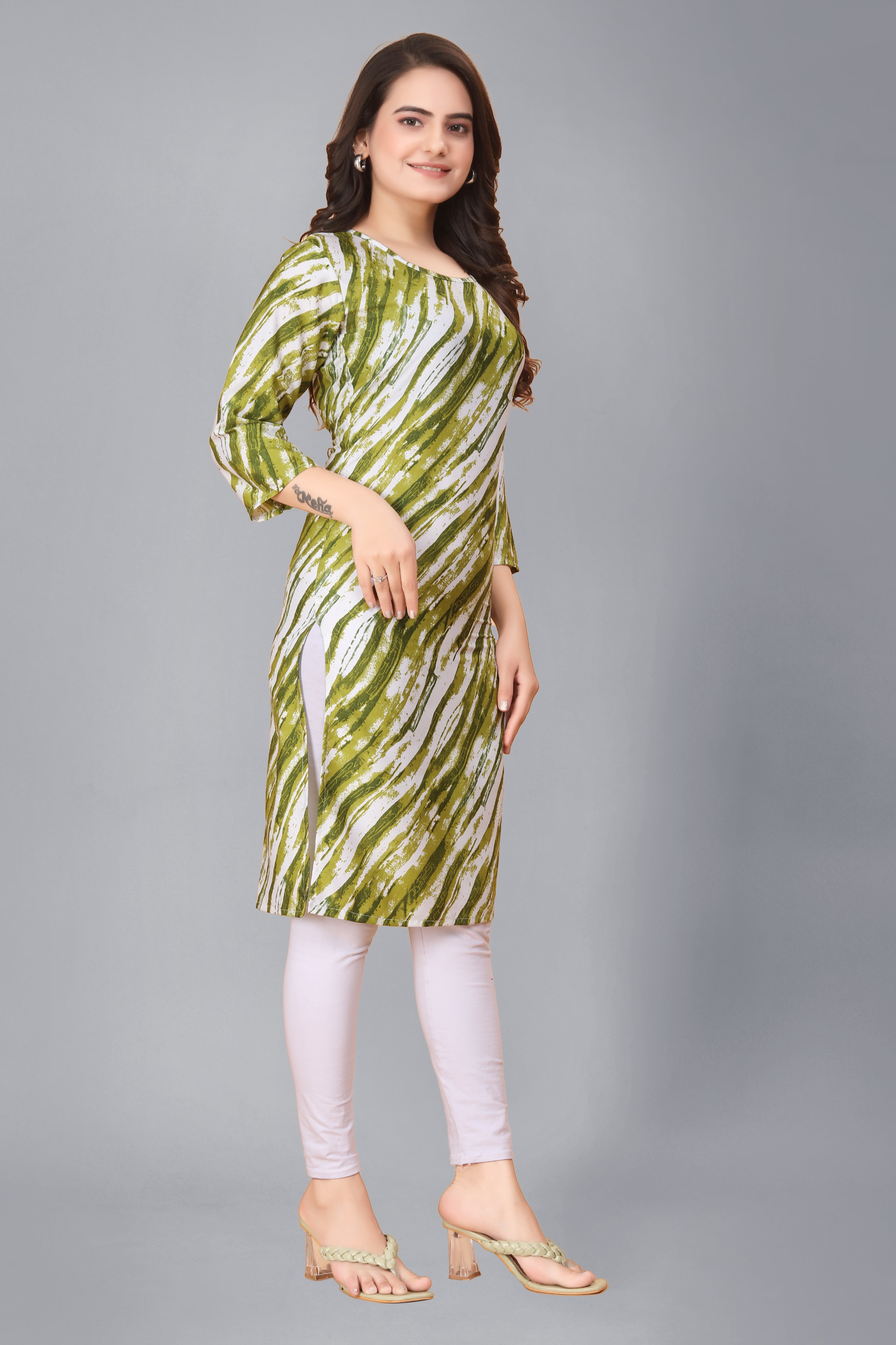 LADIES FANCY KURTI