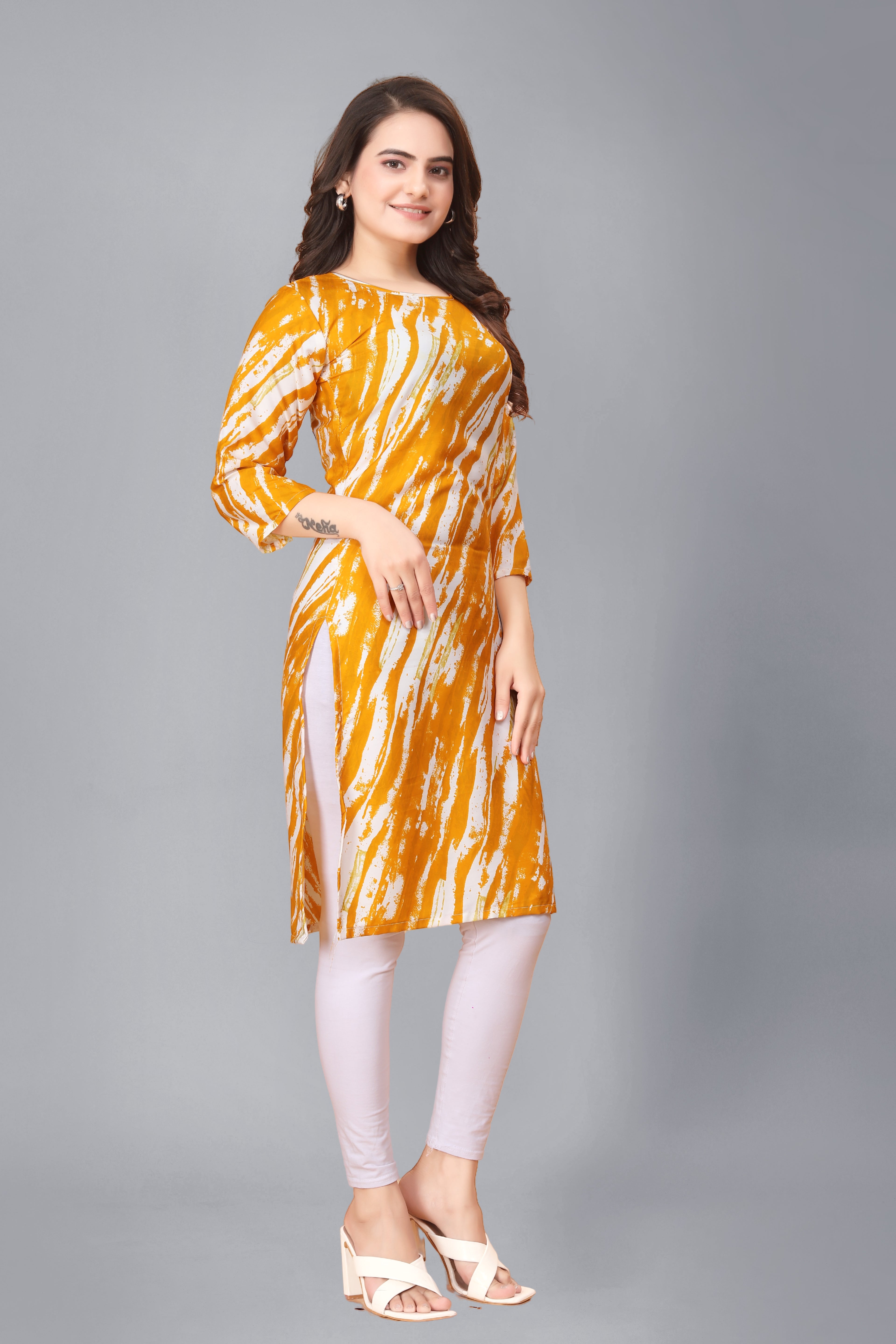 LADIES FANCY KURTI