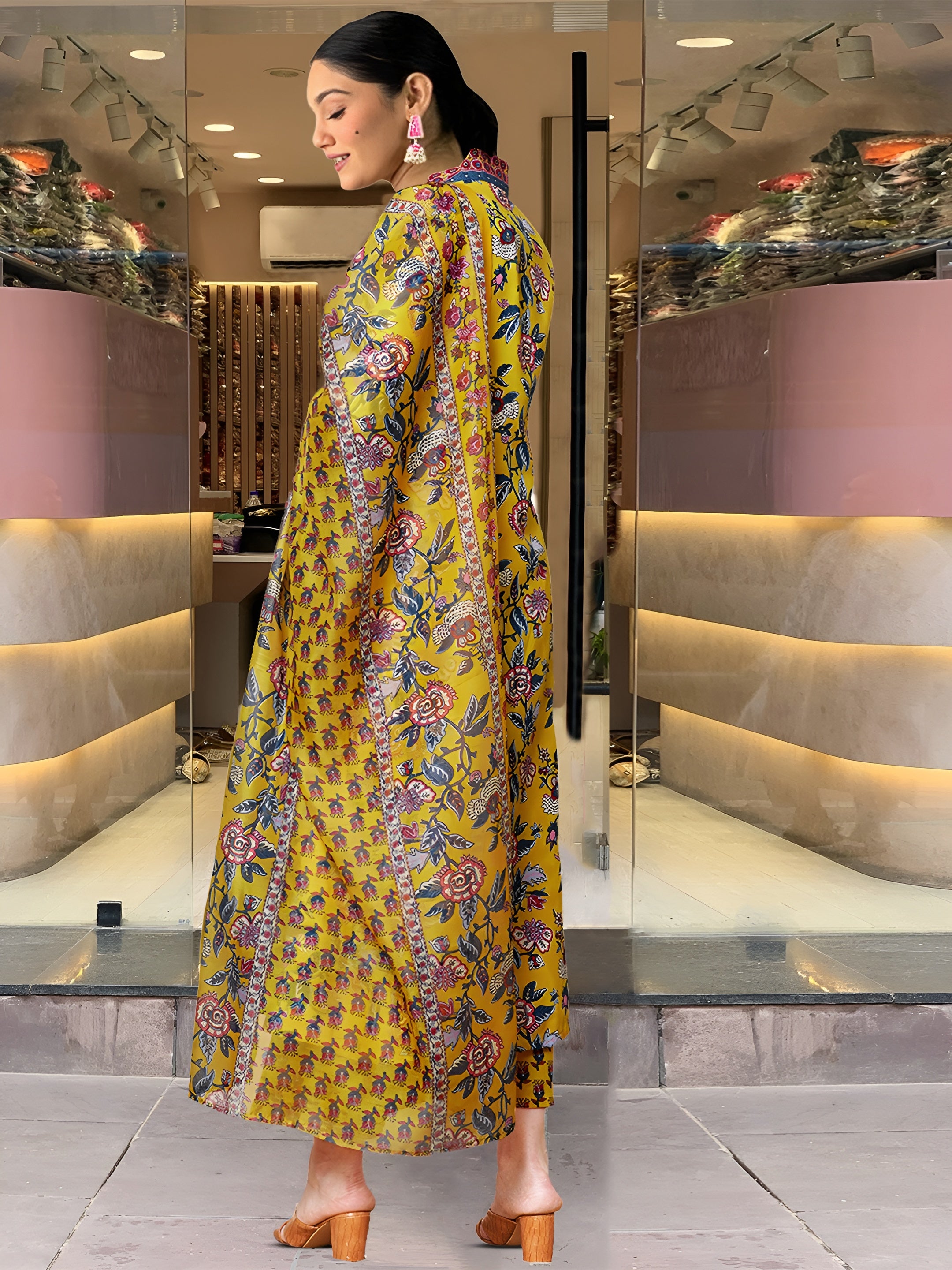 Ladies fancy kurti pair