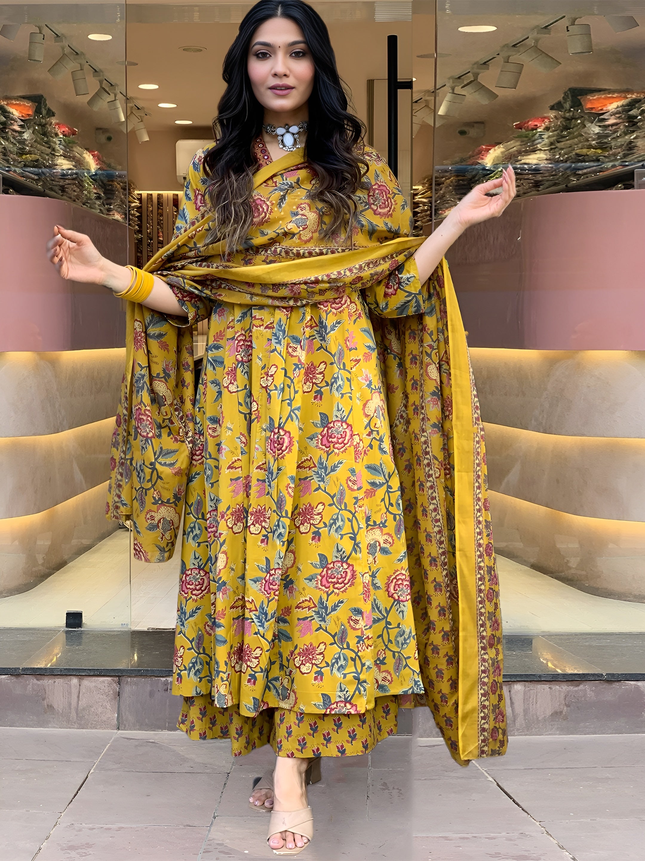 Ladies fancy kurti pair