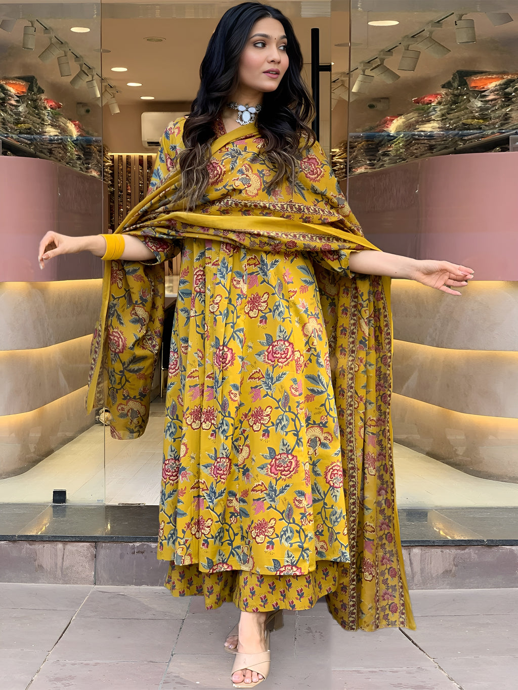 Ladies fancy kurti pair