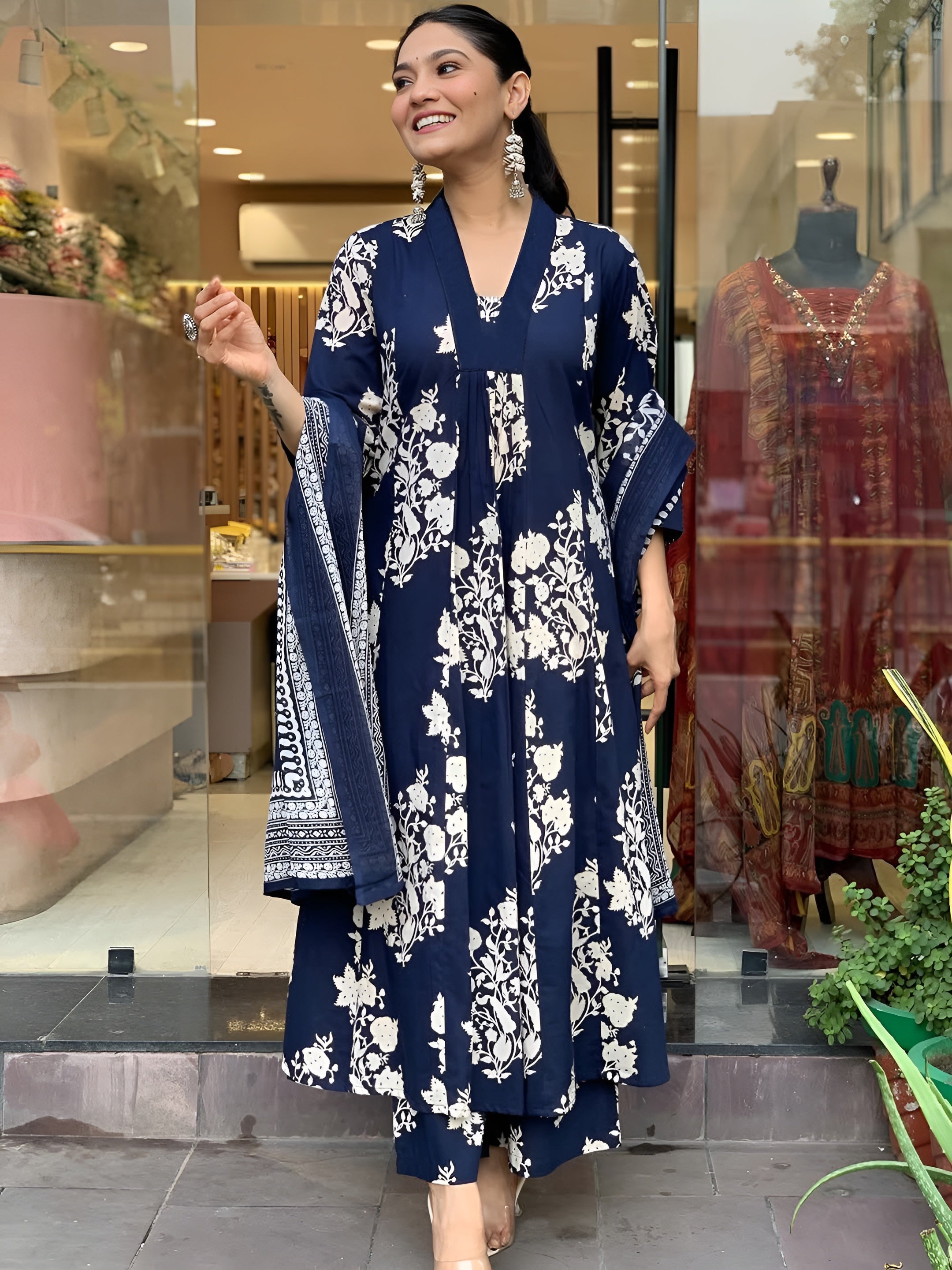 Ladies kurti pant with duppta