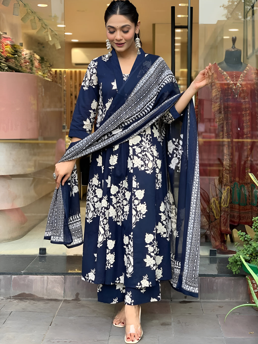 Ladies kurti pant with duppta