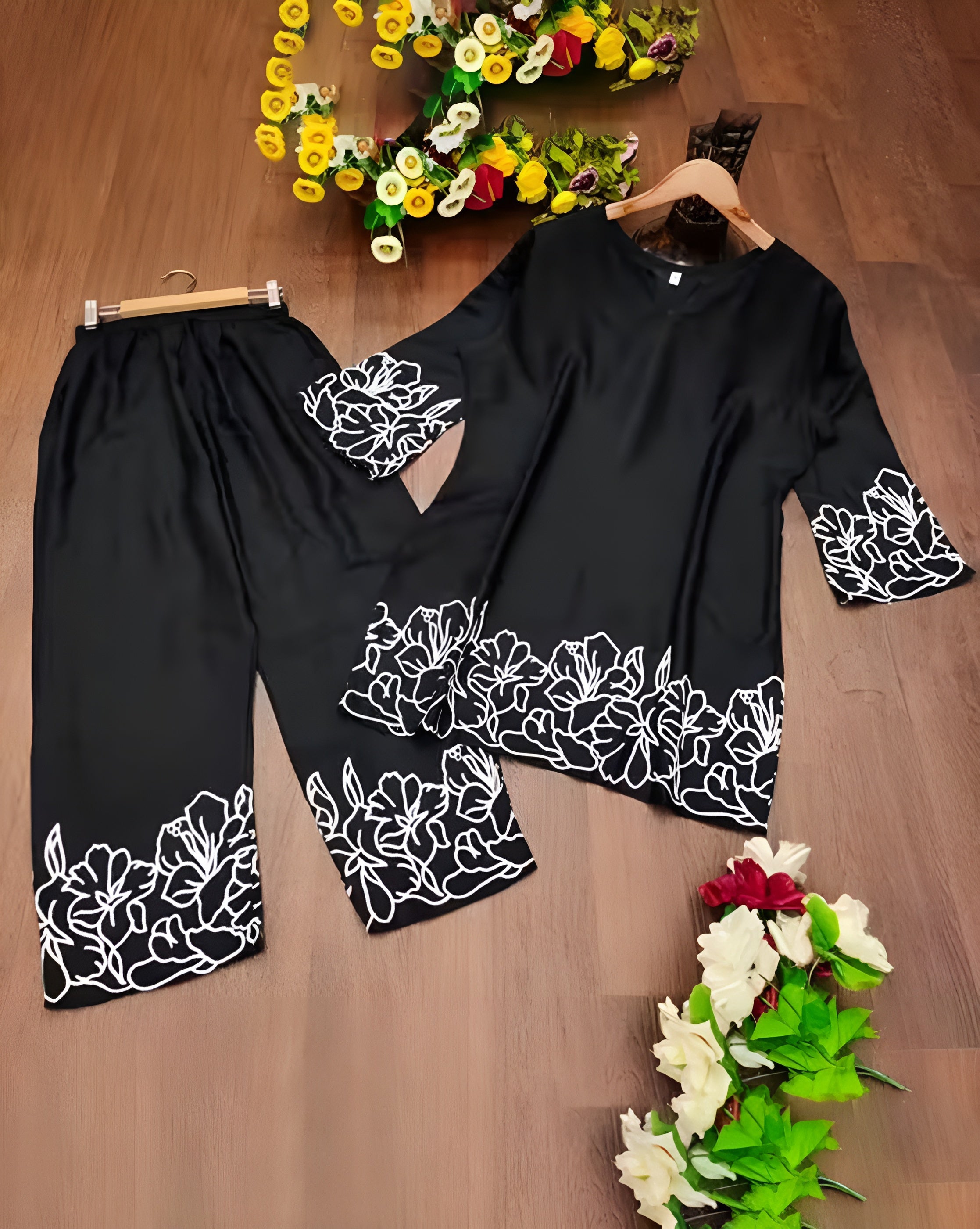 Ladies fancy cord-set