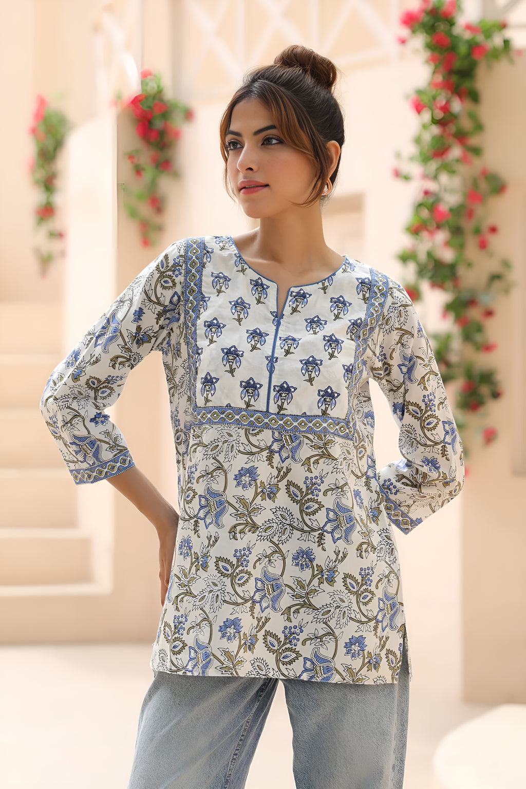 Ladies fancy top