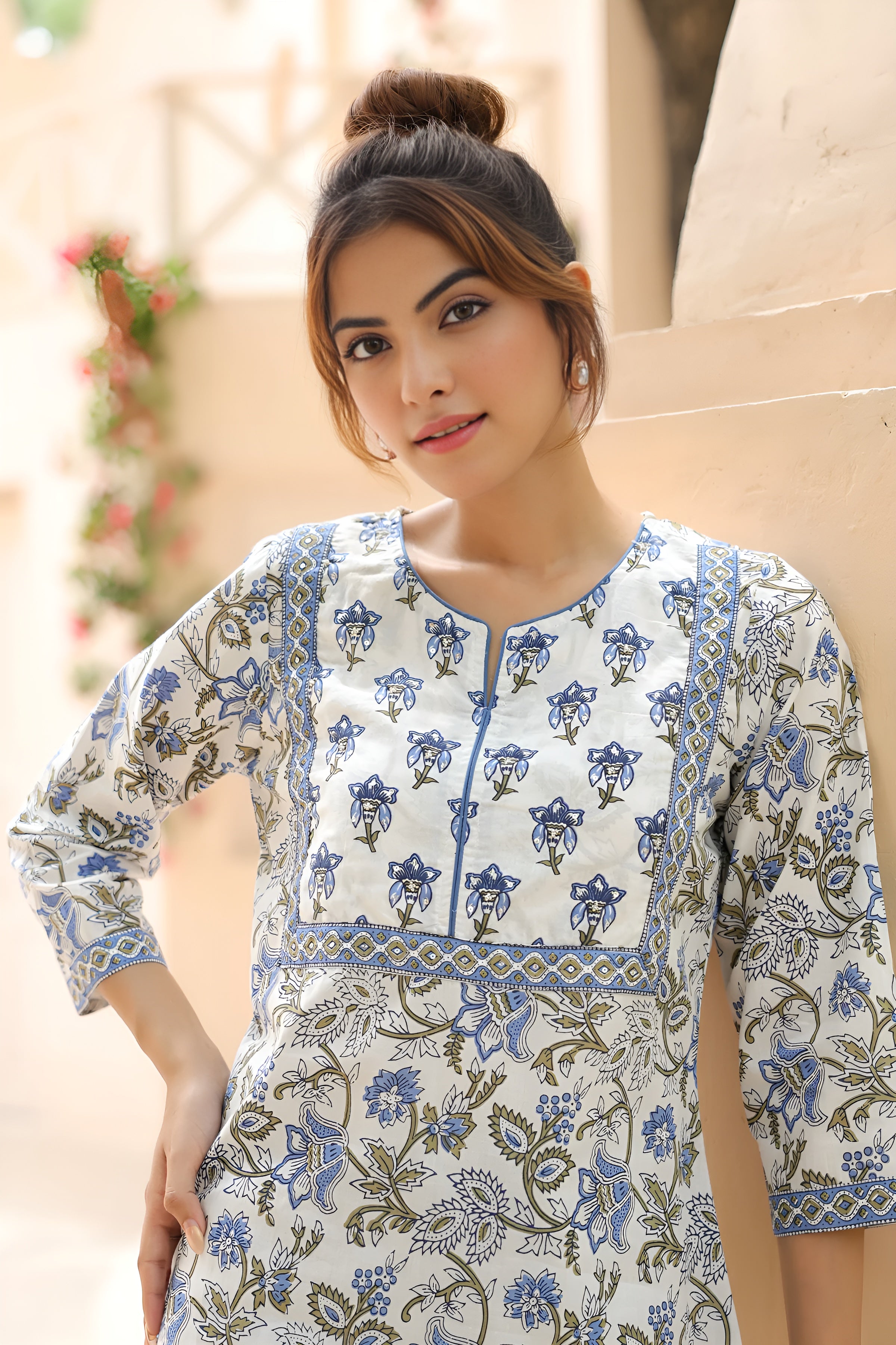 Ladies fancy top
