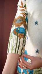 Floral Printed V-Neck Straight Kurta With Trousers