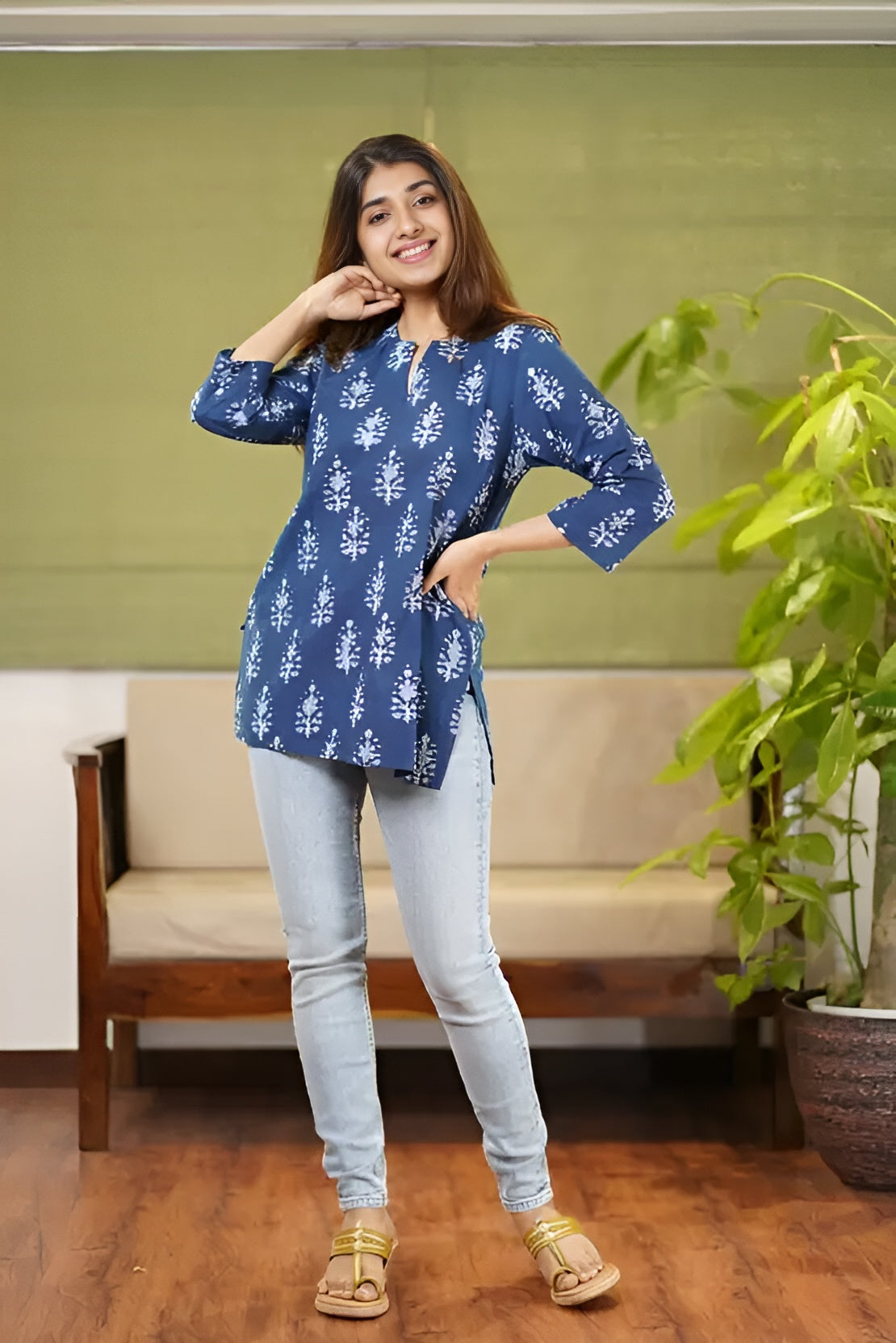 LADIES FANCY TOP