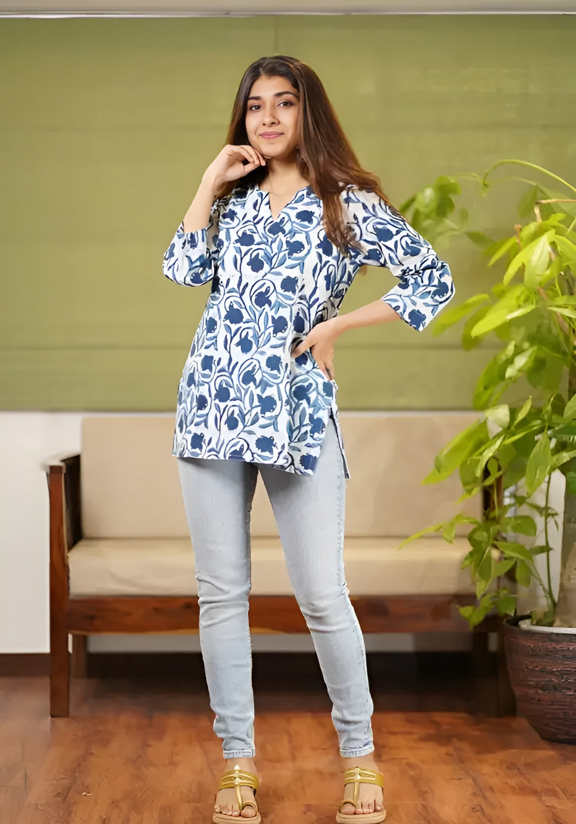 LADIES FANCY TOP