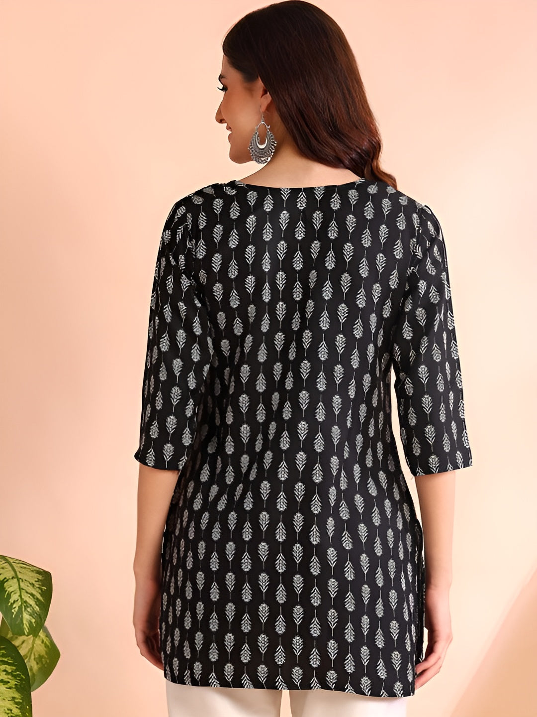 LADIES FANCY TOP