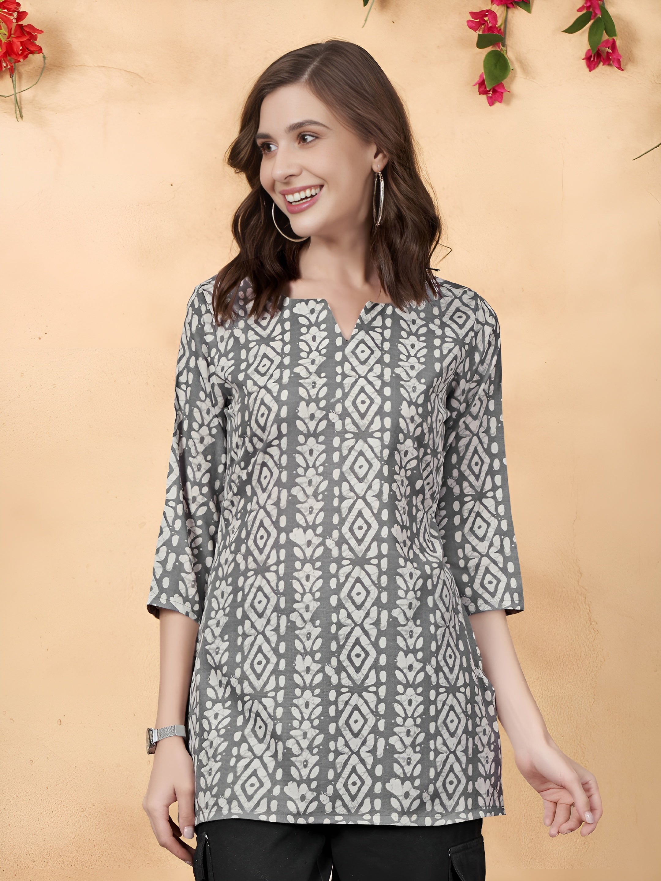 LADIES FANCY TOP