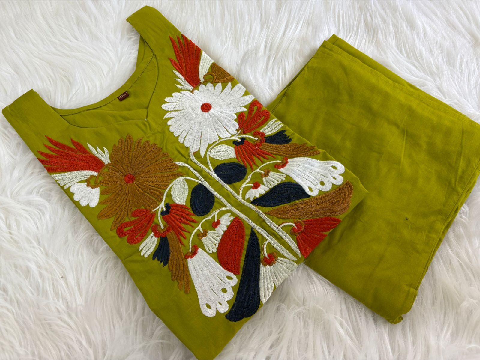 LADIES FANCY KURTI PANT