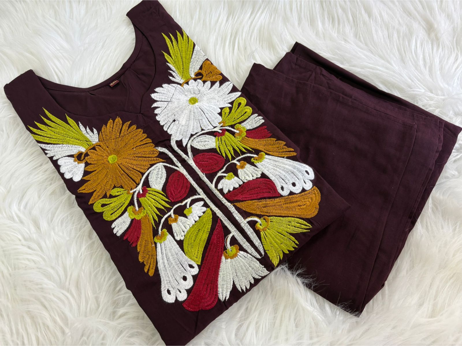 LADIES FANCY KURTI PANT