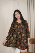 Ladies fancy top